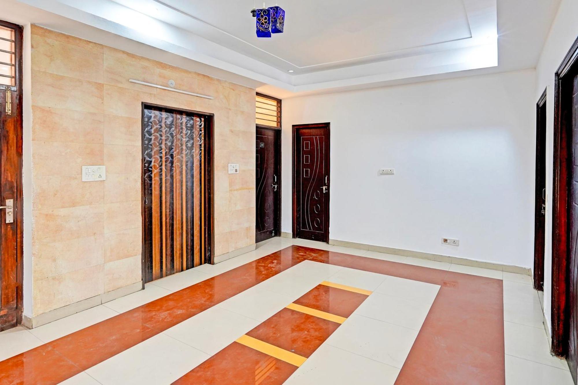 Super Hotel O Palm دهرادون المظهر الخارجي الصورة