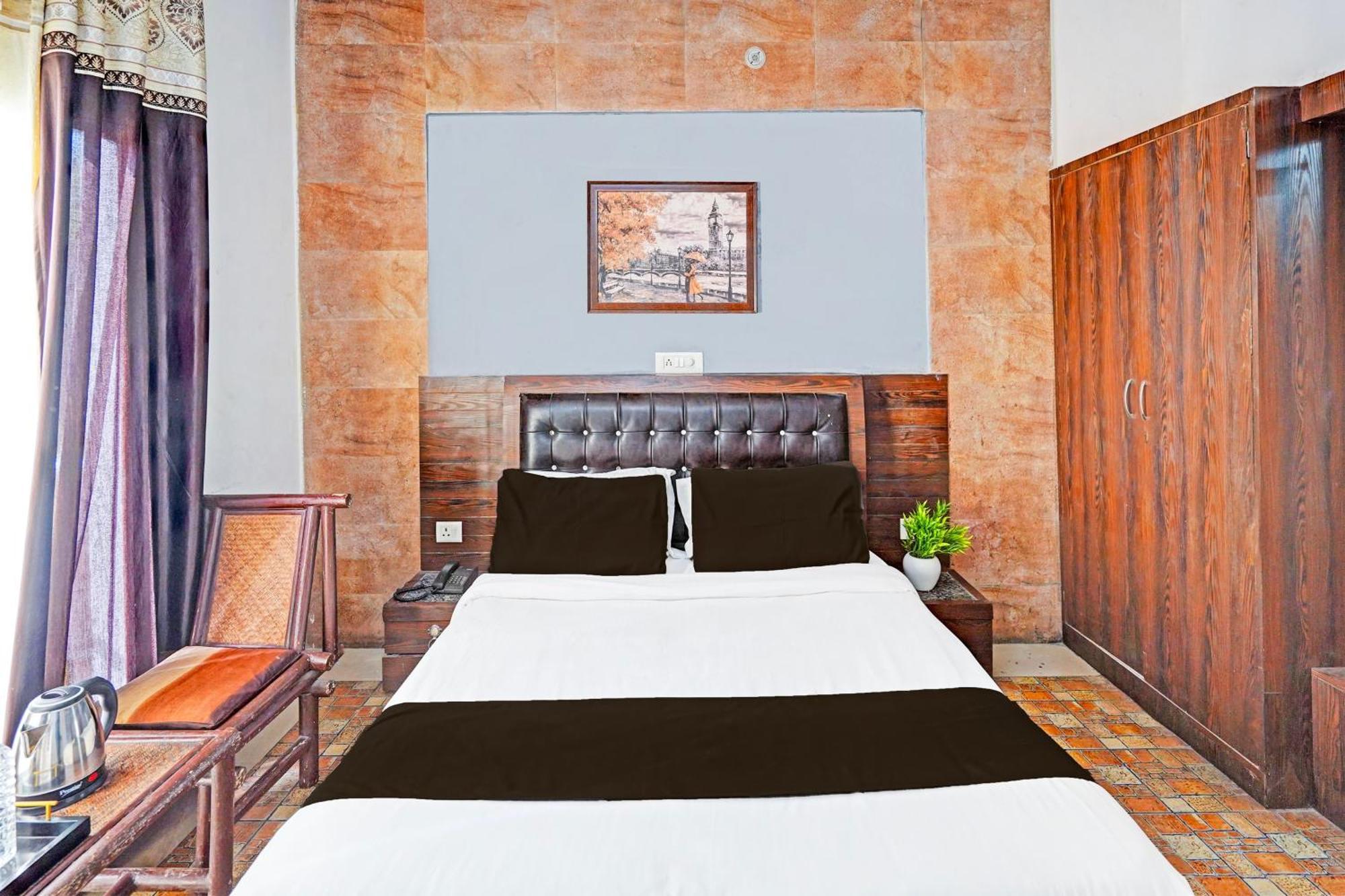Super Hotel O Palm دهرادون المظهر الخارجي الصورة